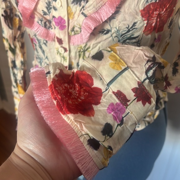 Fun Floral Print Fringe top - Picture 6 of 11